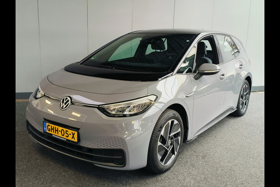 Volkswagen ID.3 Pure 45 kWh uit 2022 Rijklaar + 12 maanden Bovag-garantie Henk Jongen Auto's in Helmond,  al 50 jaar service zoals 't hoort!