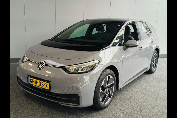 Volkswagen ID.3 Pure 45 kWh uit 2022 Rijklaar + 12 maanden Bovag-garantie Henk Jongen Auto's in Helmond,  al 50 jaar service zoals 't hoort!