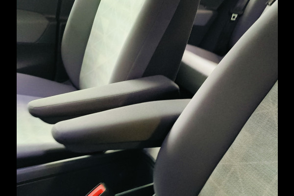 Volkswagen ID.3 Pure 45 kWh uit 2022 Rijklaar + 12 maanden Bovag-garantie Henk Jongen Auto's in Helmond,  al 50 jaar service zoals 't hoort!