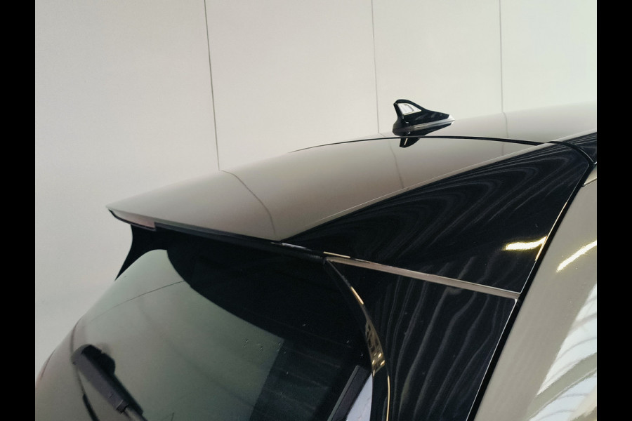 Volkswagen ID.3 Pure 45 kWh uit 2022 Rijklaar + 12 maanden Bovag-garantie Henk Jongen Auto's in Helmond,  al 50 jaar service zoals 't hoort!