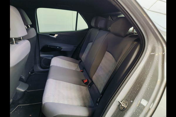 Volkswagen ID.3 Pure 45 kWh uit 2022 Rijklaar + 12 maanden Bovag-garantie Henk Jongen Auto's in Helmond,  al 50 jaar service zoals 't hoort!