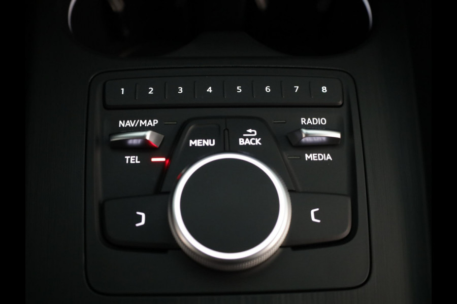 Audi A5 Sportback 40 TFSI Sport S-line Edition 190 pk S-tronic | Navigatie | Trekhaak | Parkeersensoren achter | Autom. airco (3 zones) | Stoelverwarming | S-line | Audi A5 Sportback 40 TFSI Sport S-line Edition 190 pk S-tronic | Navigatie | Trekhaak | Parkeersensoren achter | Autom. airco (3 zones) | Stoelverwarming | S-line |