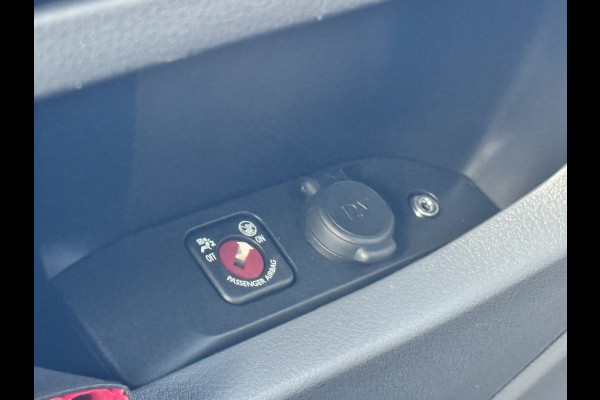 Citroën Jumpy 2.0 BlueHDI 180 L2H1 | Automaat | 360 Camera | Stoelverwarming | Carplay/Android Citroën Jumpy 2.0 BlueHDI 180 L2H1 | Automaat | 360 Camera | Stoelverwarming | Carplay/Android