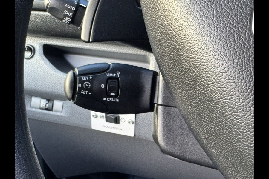 Citroën Jumpy 2.0 BlueHDI 180 L2H1 | Automaat | 360 Camera | Stoelverwarming | Carplay/Android Citroën Jumpy 2.0 BlueHDI 180 L2H1 | Automaat | 360 Camera | Stoelverwarming | Carplay/Android