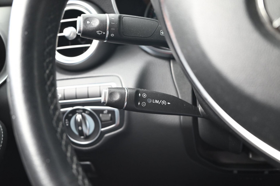 Mercedes-Benz GLC Coupé 350e 4MATIC Premium 320 PK AMG Luchtvering 360 Camera Keyless 19''