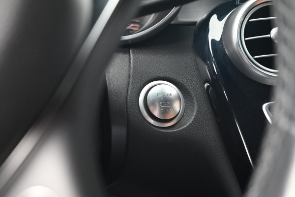 Mercedes-Benz GLC Coupé 350e 4MATIC Premium 320 PK AMG Luchtvering 360 Camera Keyless 19''