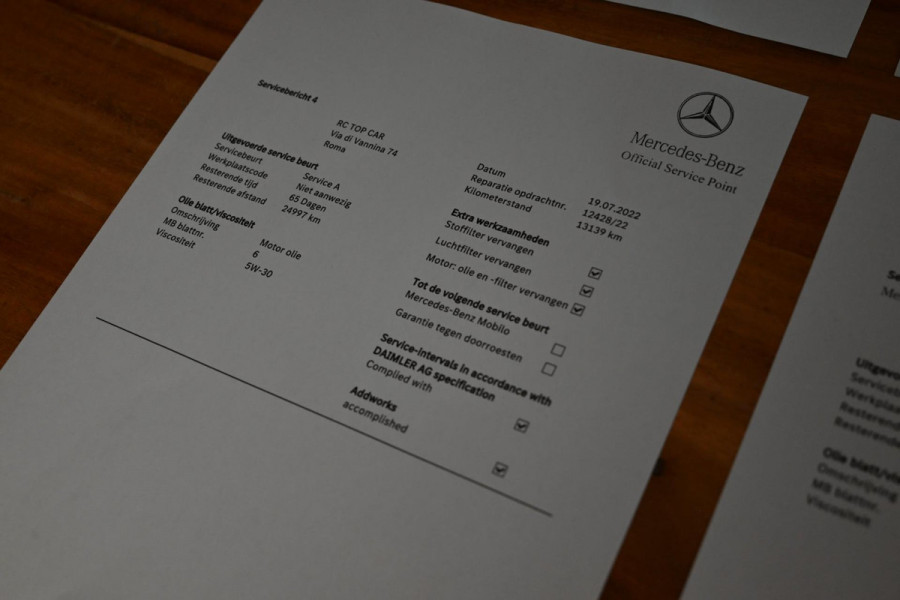 Mercedes-Benz GLC Coupé 350e 4MATIC Premium 320 PK AMG Luchtvering 360 Camera Keyless 19''