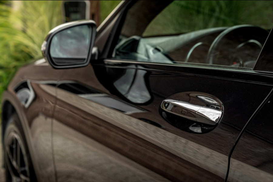 Mercedes-Benz GLC Coupé 350e 4MATIC Premium 320 PK AMG Luchtvering 360 Camera Keyless 19''
