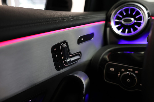 Mercedes-Benz A-Klasse AMG 35 4MATIC Premium BURMESTER PANO KUIPST ''19