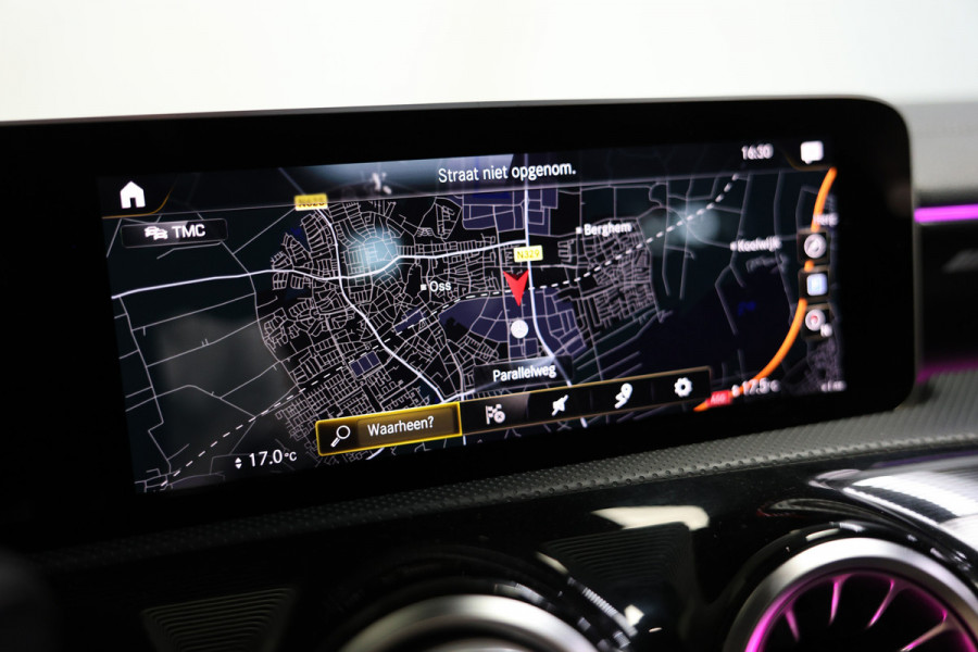 Mercedes-Benz A-Klasse AMG 35 4MATIC Premium BURMESTER PANO KUIPST ''19