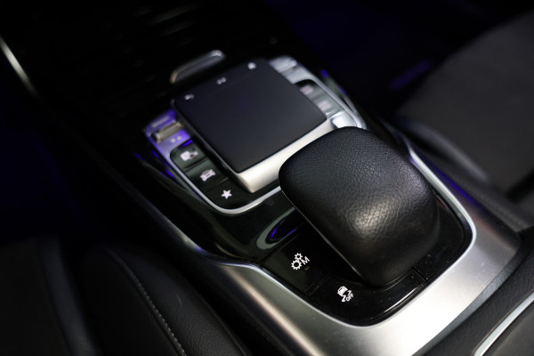 Mercedes-Benz A-Klasse AMG 35 4MATIC Premium BURMESTER PANO KUIPST ''19