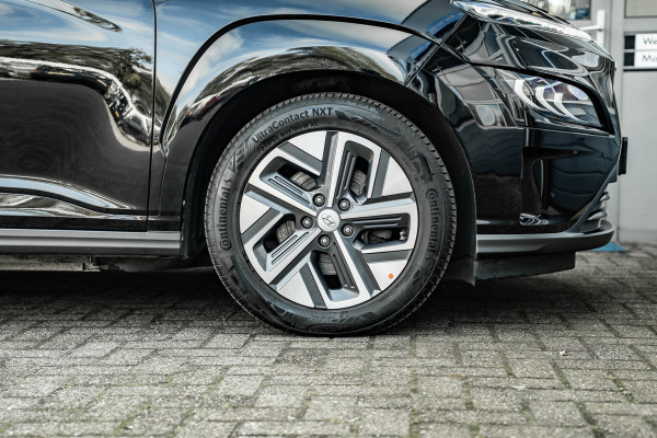 Hyundai Kona EV Premium 64 kWh