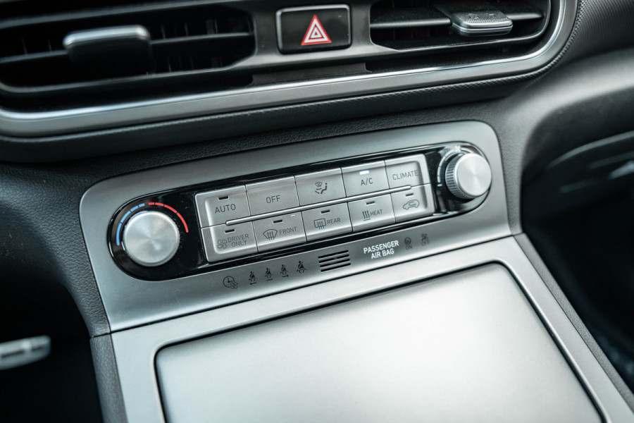 Hyundai Kona EV Premium 64 kWh