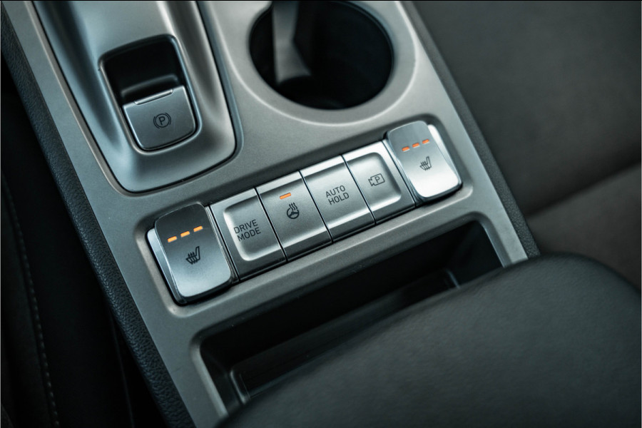 Hyundai Kona EV Premium 64 kWh