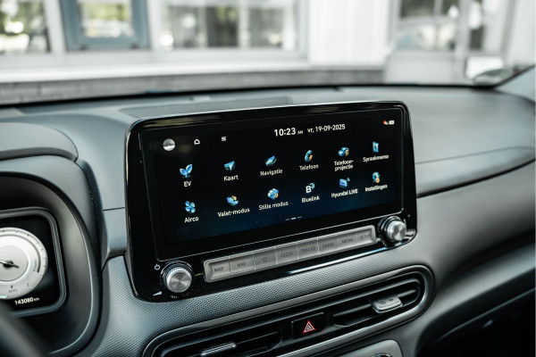 Hyundai Kona EV Premium 64 kWh