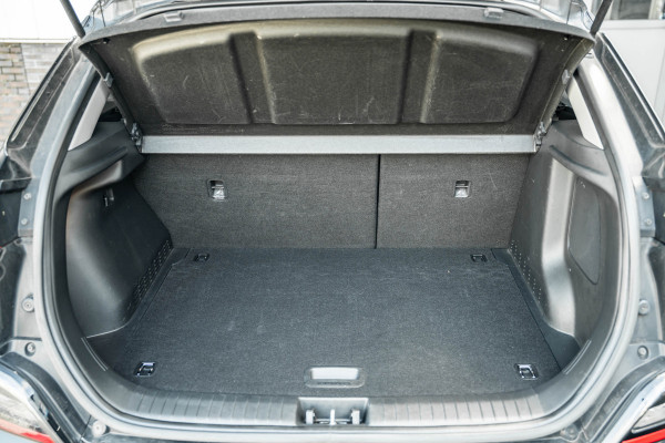 Hyundai Kona EV Premium 64 kWh