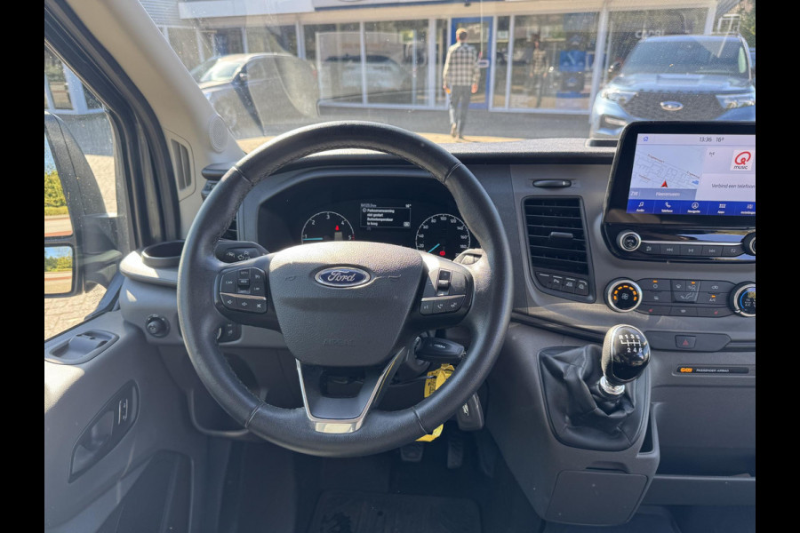 Ford Transit 350 2.0 TDCI L3H2 DC Trend | 6-zits | 170pk |  Dubbele Cabine  | Navigatie | Camera | Trekhaak | Stoelverwarming | Armsteun Ford Transit 350 2.0 TDCI L3H2 DC Trend | 6-zits | 170pk |  Dubbele Cabine  | Navigatie | Camera | Trekhaak | Stoelverwarming | Armsteun