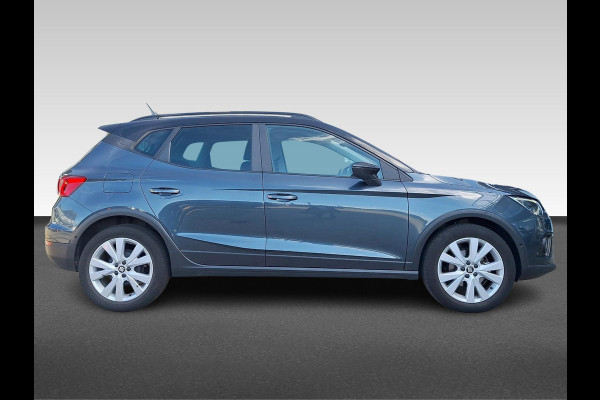 Seat Arona 1.0 TSI Style Business Intense Plus Incl. Achteruitrijcamera | Stoelverwarming | Afneembare Trekhaak