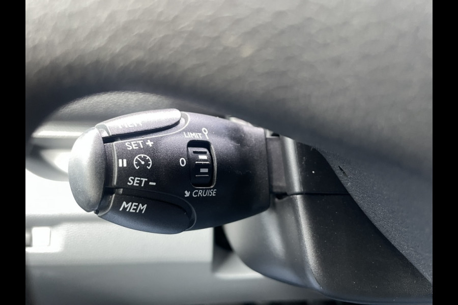 Peugeot Expert 2.0 BlueHDI 120PK L3H1 airco, navigatie, camera