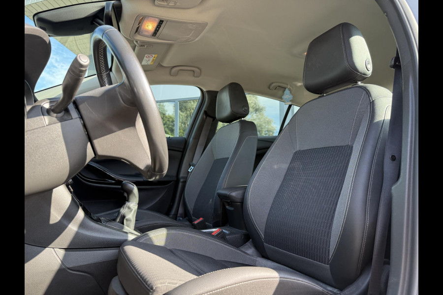 Opel Astra 1.2 Business Elegance | Navi | ECC | PDC |