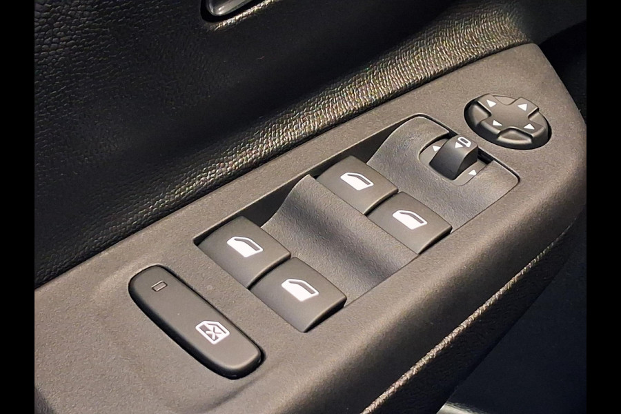 Opel Corsa 1.2 Turbo Hybrid GS Automaat | Navigatie | Achteruitrijcamera | Stoel/Stuurverwarming | Apple Carplay/Android Auto |