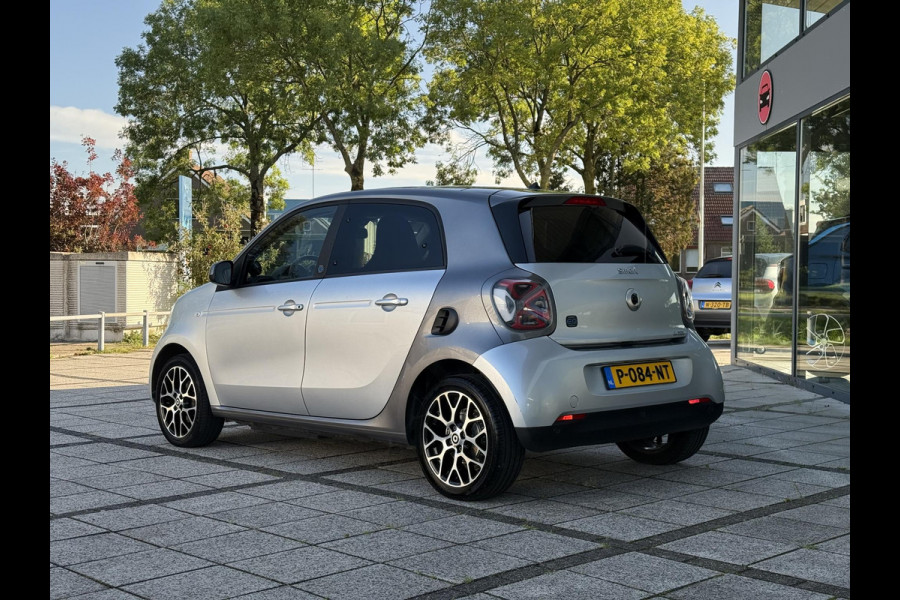 Smart Forfour EQ Aut. Comfort Plus | Camera | Sfeer Verlichting | Leder | ECC |