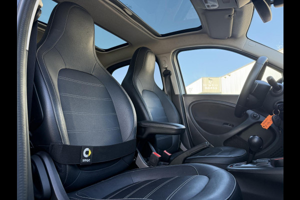 Smart Forfour EQ Aut. Comfort Plus | Camera | Sfeer Verlichting | Leder | ECC |