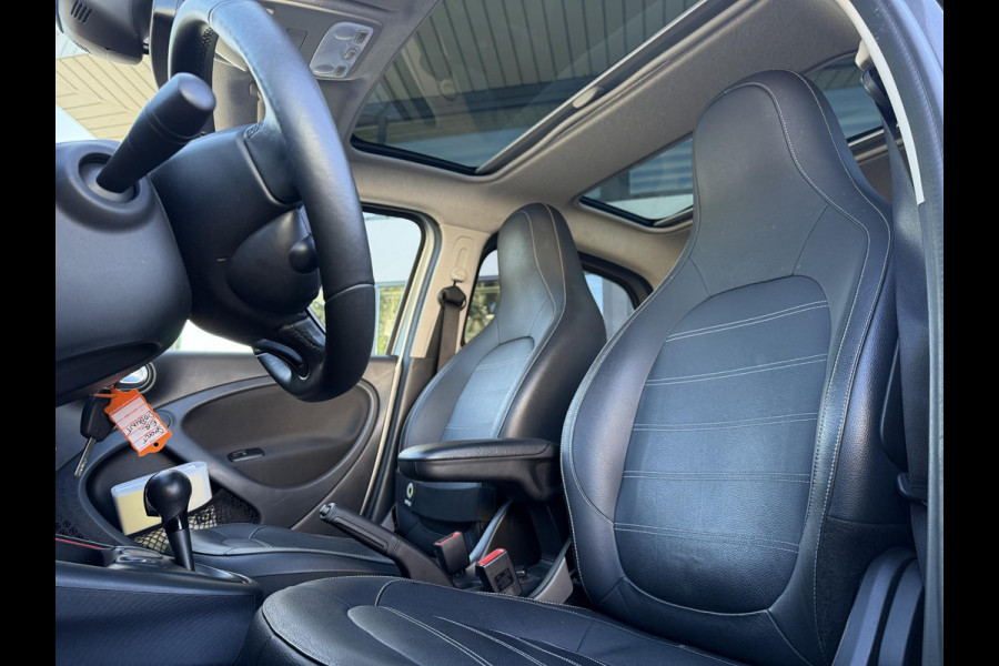 Smart Forfour EQ Aut. Comfort Plus | Camera | Sfeer Verlichting | Leder | ECC |