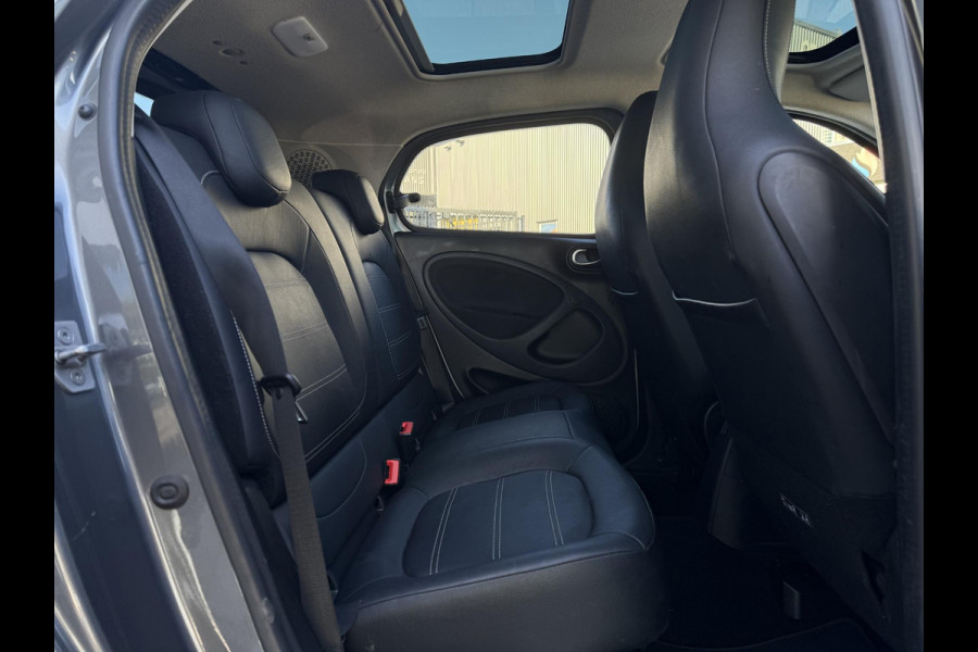Smart Forfour EQ Aut. Comfort Plus | Camera | Sfeer Verlichting | Leder | ECC |