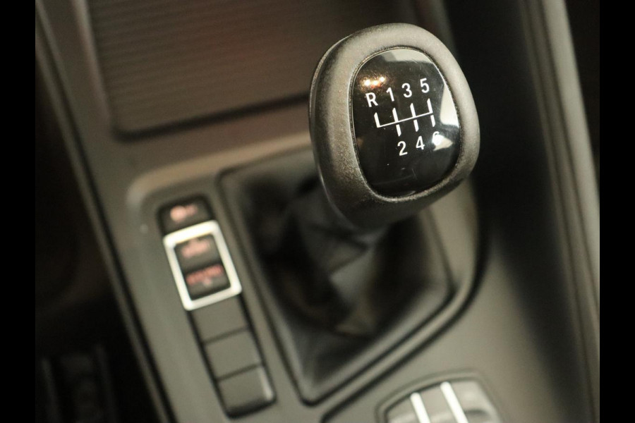 BMW X1 sDrive18i High Executive | Leder | Trekhaak | Harman/Kardon | Stoelverwarming | Head-Up | Full LED | Navigatie | Parkeerhulp | Climate control | Bluetooth