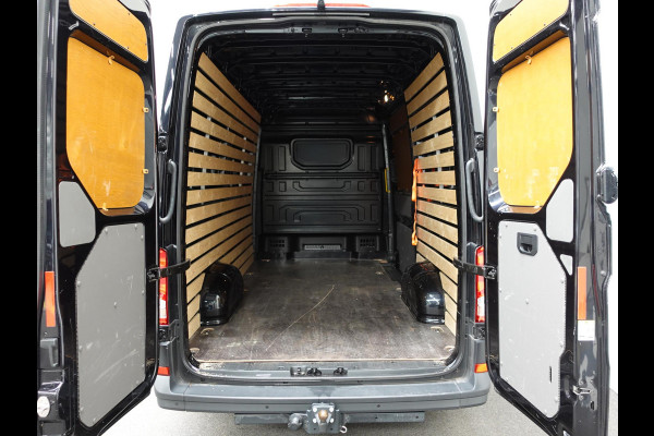 Volkswagen Crafter 177pk Automaat L3H3 L2H2 Highline Airco App-connect ACC Camera Trekhaak