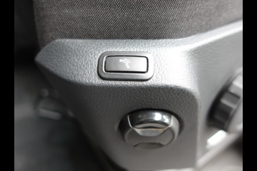 Volkswagen Crafter 177pk Automaat L3H3 L2H2 Highline Airco App-connect ACC Camera Trekhaak