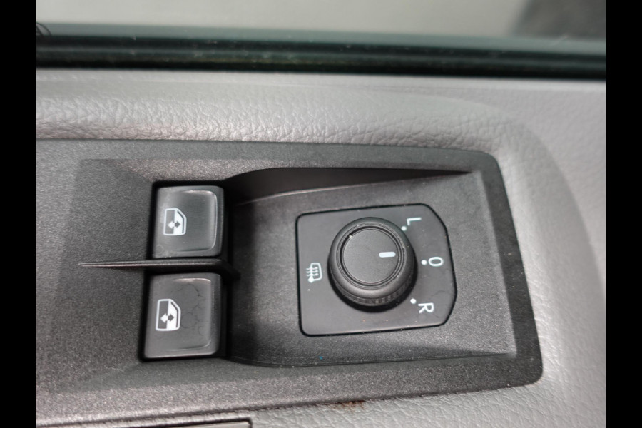 Volkswagen Crafter 177pk Automaat L3H3 L2H2 Highline Airco App-connect ACC Camera Trekhaak