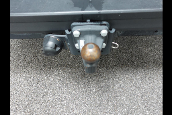 Volkswagen Crafter 177pk Automaat L3H3 L2H2 Highline Airco App-connect ACC Camera Trekhaak
