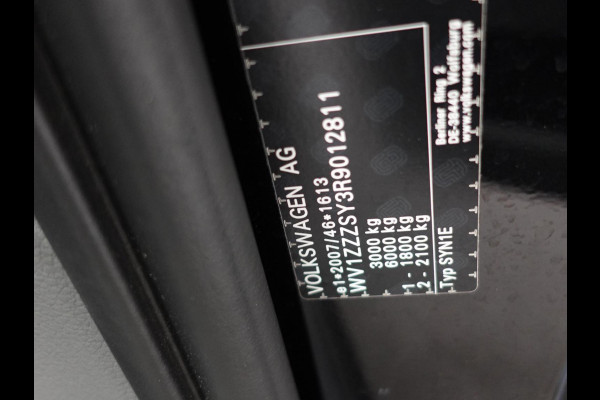 Volkswagen Crafter 177pk Automaat L3H3 L2H2 Highline Airco App-connect ACC Camera Trekhaak