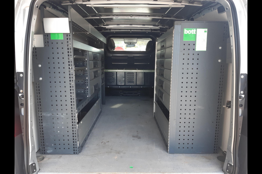 Mercedes-Benz Vito 114 CDI L2 Autm. Navi Airco PDC Werkplaatsinrichting