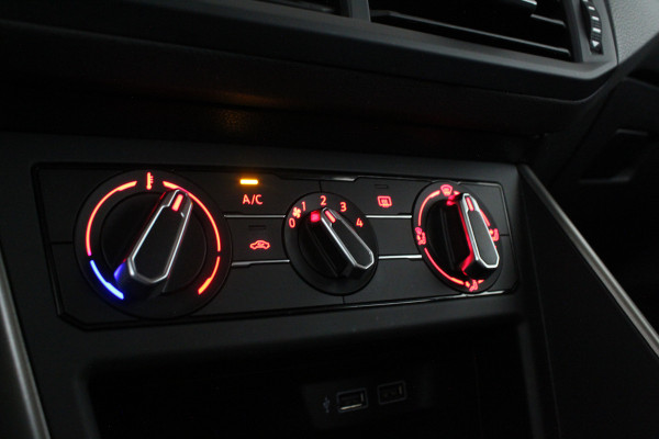 Volkswagen Polo 1.0 TSI Comfortline95pk > Navi/Trekhaak/Adapt. cruise/all season banden...