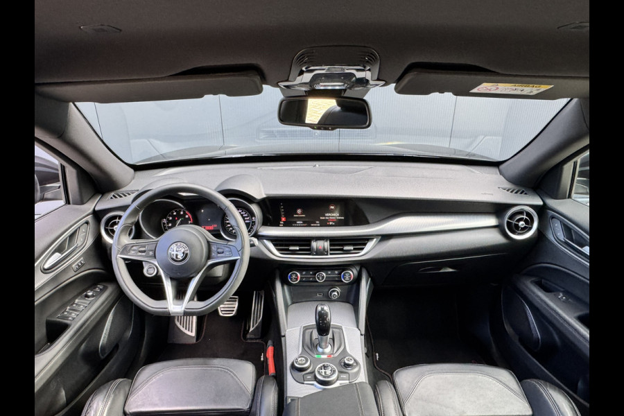 Alfa Romeo Stelvio 2.0T AWD 200pk Super│Veloce interieur│18'' velgen│PDC│Camera│Stoel-stuur verwarmbaar | Trekhaak