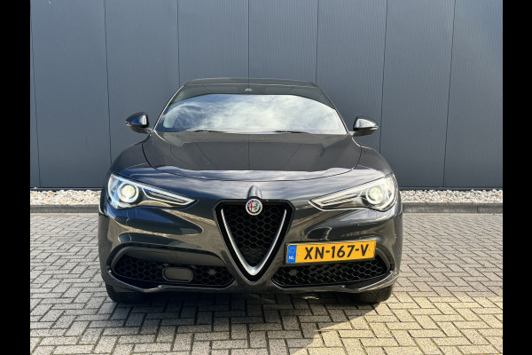 Alfa Romeo Stelvio 2.0T AWD 200pk Super│Veloce interieur│18'' velgen│PDC│Camera│Stoel-stuur verwarmbaar | Trekhaak
