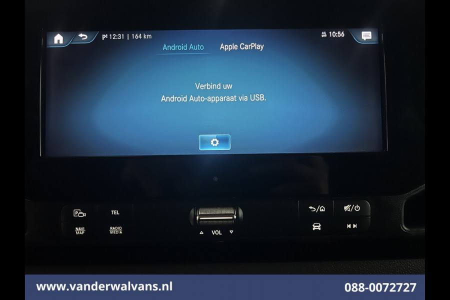 Mercedes-Benz Sprinter 316 CDI 164pk L3H2 Euro6 Airco | Camera | XL Navigatie | Apple Carplay Android Auto, Stoelverwarming, Cruisecontrol, Chauffeursstoel, Parkeersensoren, Bijrijdersbank, 3500kg trekhaak