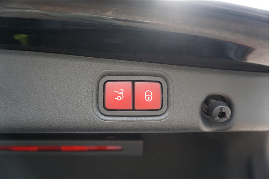 Mercedes-Benz E-Klasse 200 d Business Solution AMG | NL AUTO | 1ste Eigenaar | Dealer onderhouden | Panoramadak | Sfeerverlichting | Leder | 360 camera | Cruise + Lane | Burmester