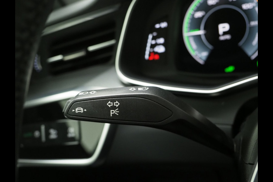 Audi A6 Avant 50 TFSI e quattro | Panoramadak | Camera | Memory | Adaptive Cruise | Carplay