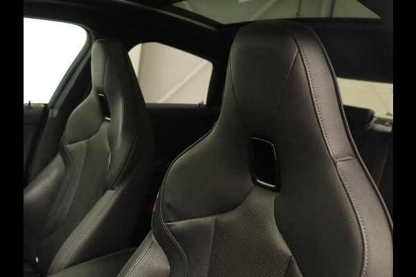 BMW 2 Serie 218i M Sport | Panoramadak | Sportstoelen | Leder | Camera | Carplay | Live Cockpit | Stoelverwarming | Getint glas | Navigatie | Climate control | Full LED
