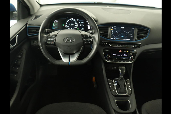 Hyundai IONIQ 1.6 GDi Comfort | Xenon | Carplay | Camera | Adaptive cruise | Keyless | Navigatie | Parkeerhulp | Climate control Hyundai IONIQ 1.6 GDi Comfort | Xenon | Carplay | Camera | Adaptive cruise | Keyless | Navigatie | Parkeerhulp | Climate control