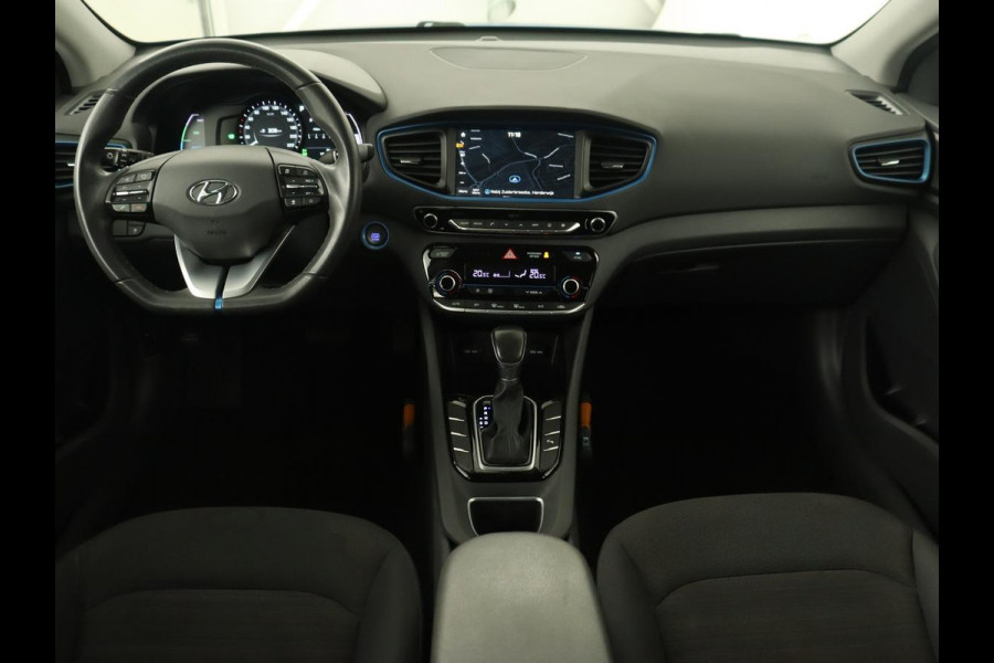 Hyundai IONIQ 1.6 GDi Comfort | Xenon | Carplay | Camera | Adaptive cruise | Keyless | Navigatie | Parkeerhulp | Climate control Hyundai IONIQ 1.6 GDi Comfort | Xenon | Carplay | Camera | Adaptive cruise | Keyless | Navigatie | Parkeerhulp | Climate control