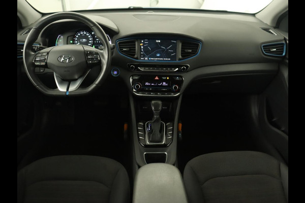 Hyundai IONIQ 1.6 GDi Comfort | Xenon | Carplay | Camera | Adaptive cruise | Keyless | Navigatie | Parkeerhulp | Climate control Hyundai IONIQ 1.6 GDi Comfort | Xenon | Carplay | Camera | Adaptive cruise | Keyless | Navigatie | Parkeerhulp | Climate control