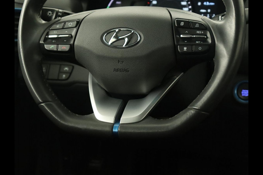 Hyundai IONIQ 1.6 GDi Comfort | Xenon | Carplay | Camera | Adaptive cruise | Keyless | Navigatie | Parkeerhulp | Climate control Hyundai IONIQ 1.6 GDi Comfort | Xenon | Carplay | Camera | Adaptive cruise | Keyless | Navigatie | Parkeerhulp | Climate control