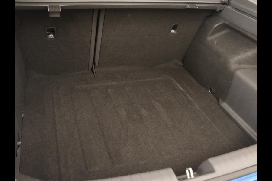 Hyundai IONIQ 1.6 GDi Comfort | Xenon | Carplay | Camera | Adaptive cruise | Keyless | Navigatie | Parkeerhulp | Climate control Hyundai IONIQ 1.6 GDi Comfort | Xenon | Carplay | Camera | Adaptive cruise | Keyless | Navigatie | Parkeerhulp | Climate control