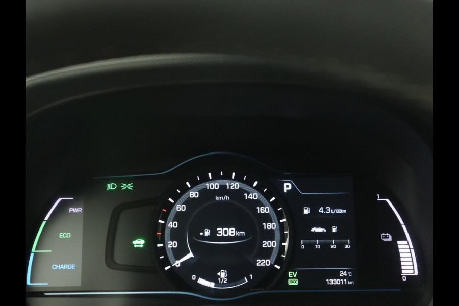 Hyundai IONIQ 1.6 GDi Comfort | Xenon | Carplay | Camera | Adaptive cruise | Keyless | Navigatie | Parkeerhulp | Climate control Hyundai IONIQ 1.6 GDi Comfort | Xenon | Carplay | Camera | Adaptive cruise | Keyless | Navigatie | Parkeerhulp | Climate control