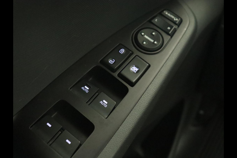 Hyundai IONIQ 1.6 GDi Comfort | Xenon | Carplay | Camera | Adaptive cruise | Keyless | Navigatie | Parkeerhulp | Climate control Hyundai IONIQ 1.6 GDi Comfort | Xenon | Carplay | Camera | Adaptive cruise | Keyless | Navigatie | Parkeerhulp | Climate control